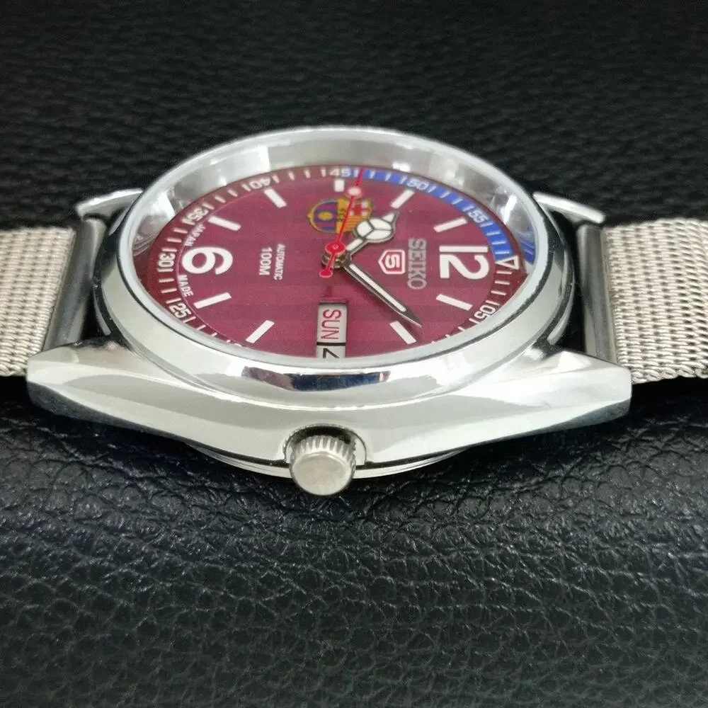Vintage 1977 FCB Seiko Automatic Mens Silver Watch W/daydate & Silver accents